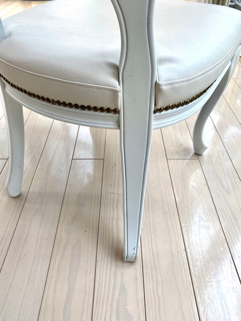ホワイト　ダイニングクラッシック　チェア①