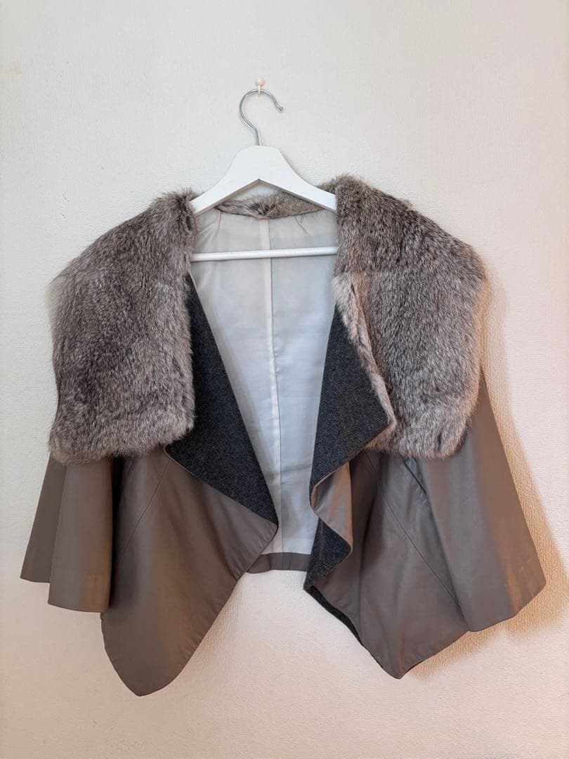 ビアズリー　ラムスキンショートコート　ラビットファー