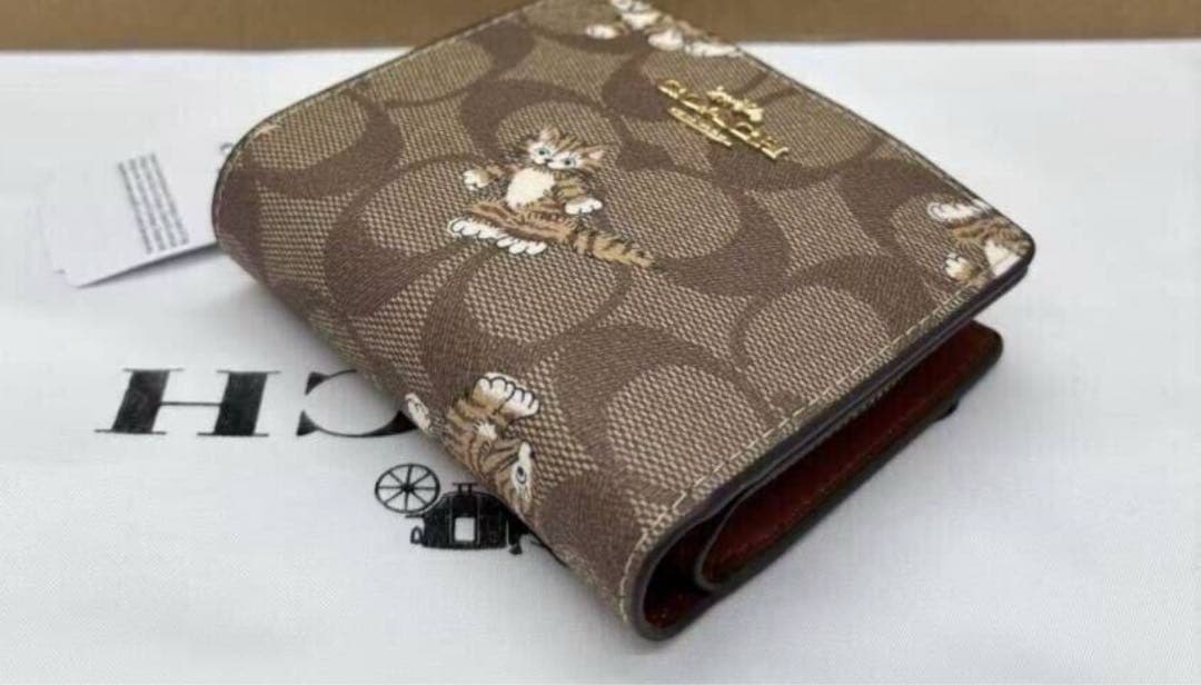 COACH 猫のイラスト 二つ折り財布