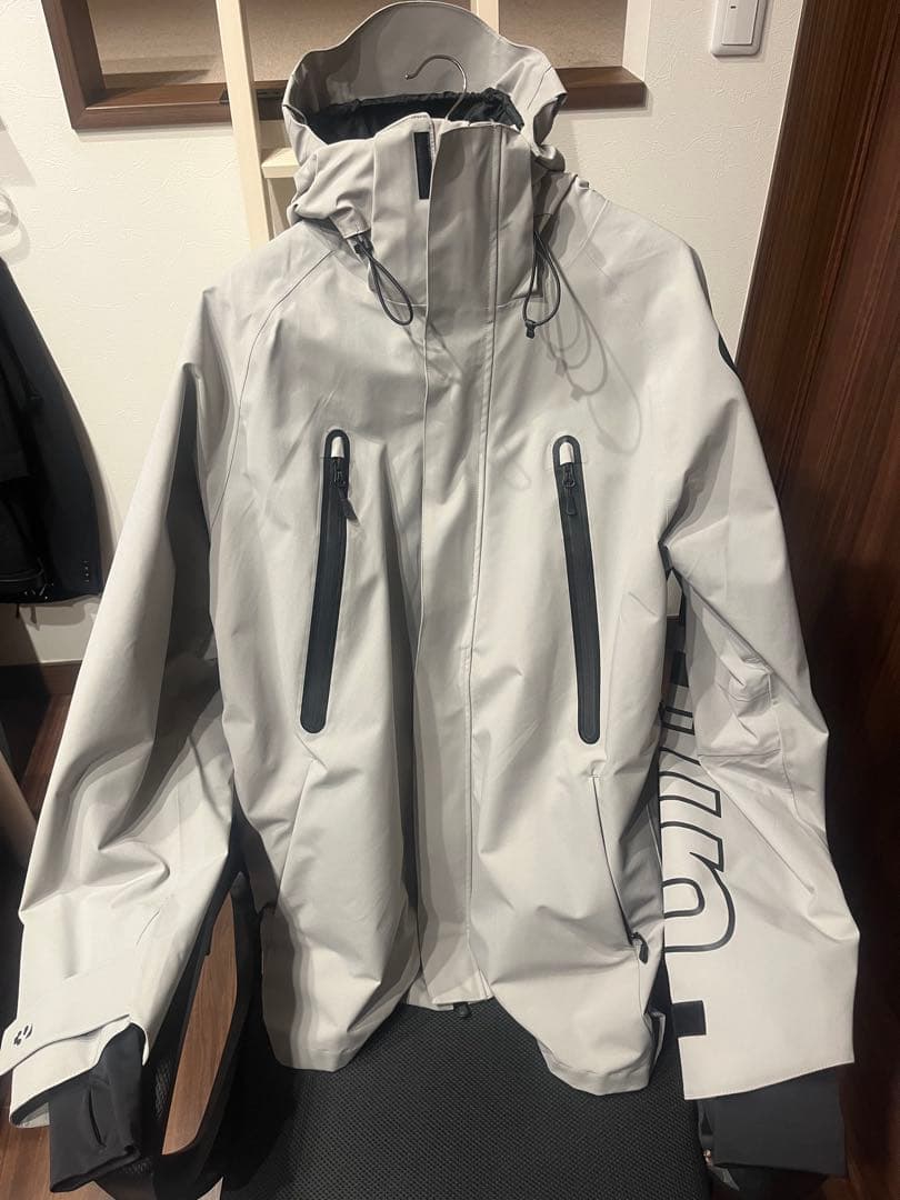 thirtytwoスノーボードジャケット Lサイズ グレー