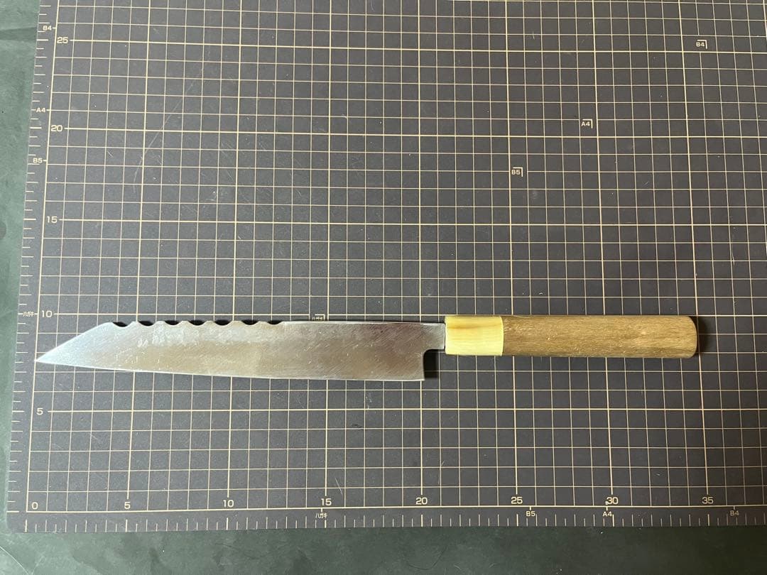 堺山塚作 銀三 柳刃包丁 白水牛 銀鱗 DELUX 鱗取り付き 新品 包丁