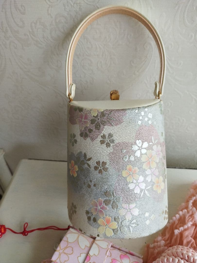 ブランド新品クリーム色に大きな牡丹の花模様☆七五三ハーフ成人式フルセット