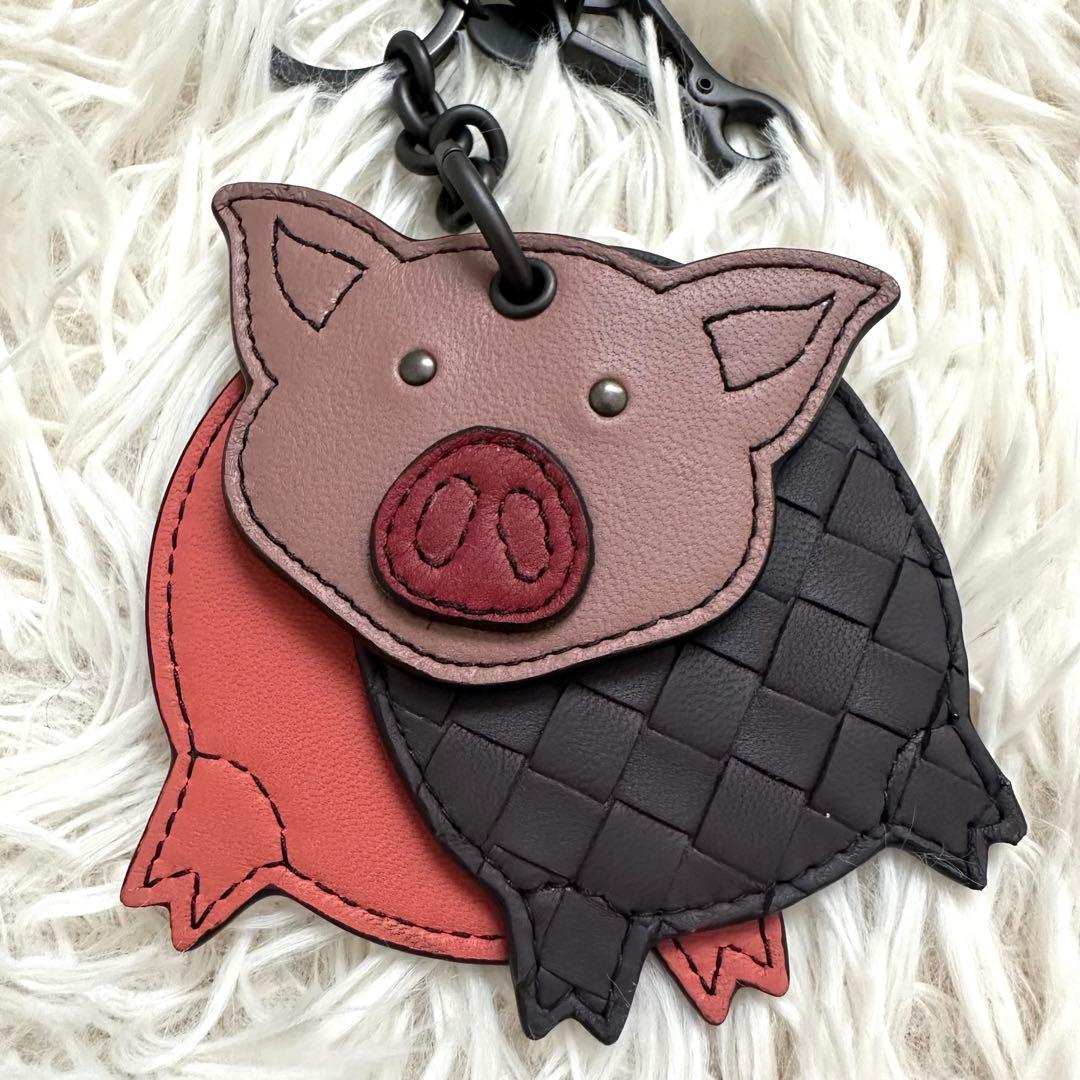 極美品✨️ボッテガヴェネタ イントレチャート ピギー キーリング ぶた 箱付き