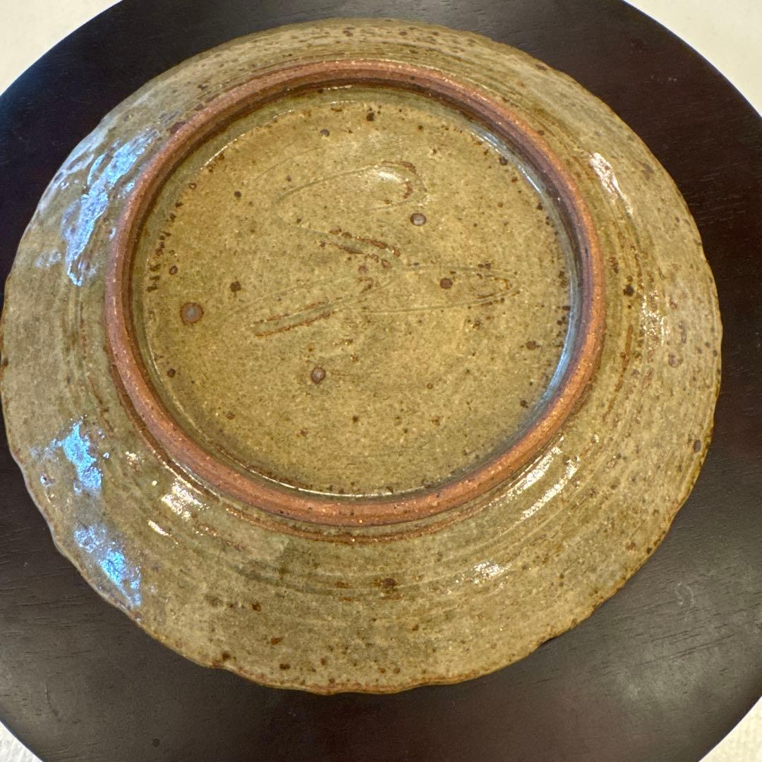 イムサエムさんのお皿 欠けあり1箇所 装飾的な青茶色の陶器皿