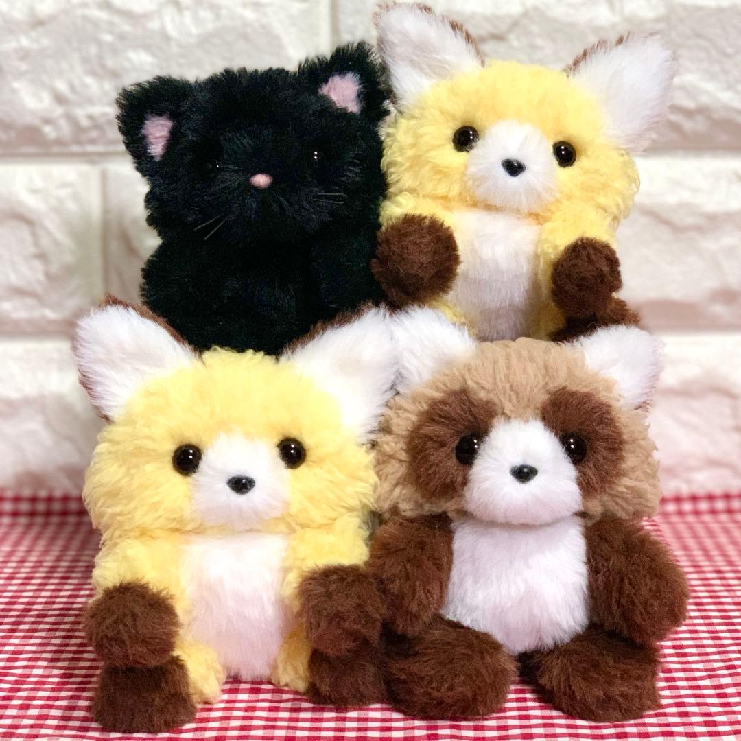 【ゆってぃ＊様】 たぬきさん きつねさん 黒猫さんの着ぐるみコスチューム ぬい服