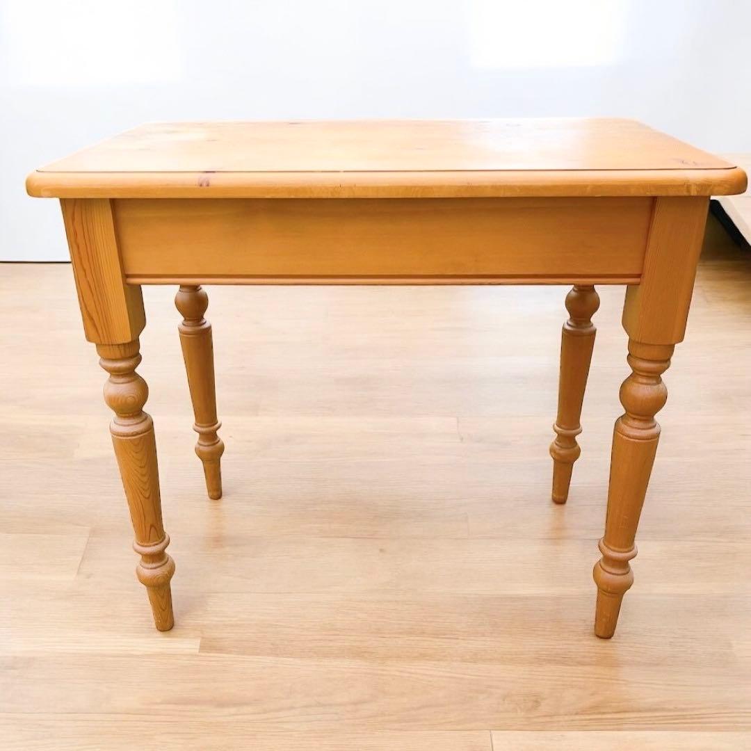 ペニーワイズ　家具　パイン無垢材　デスク