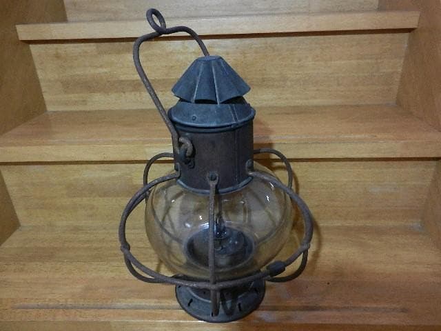 アンティーク船舶用＜オニオン＞オイルランプ