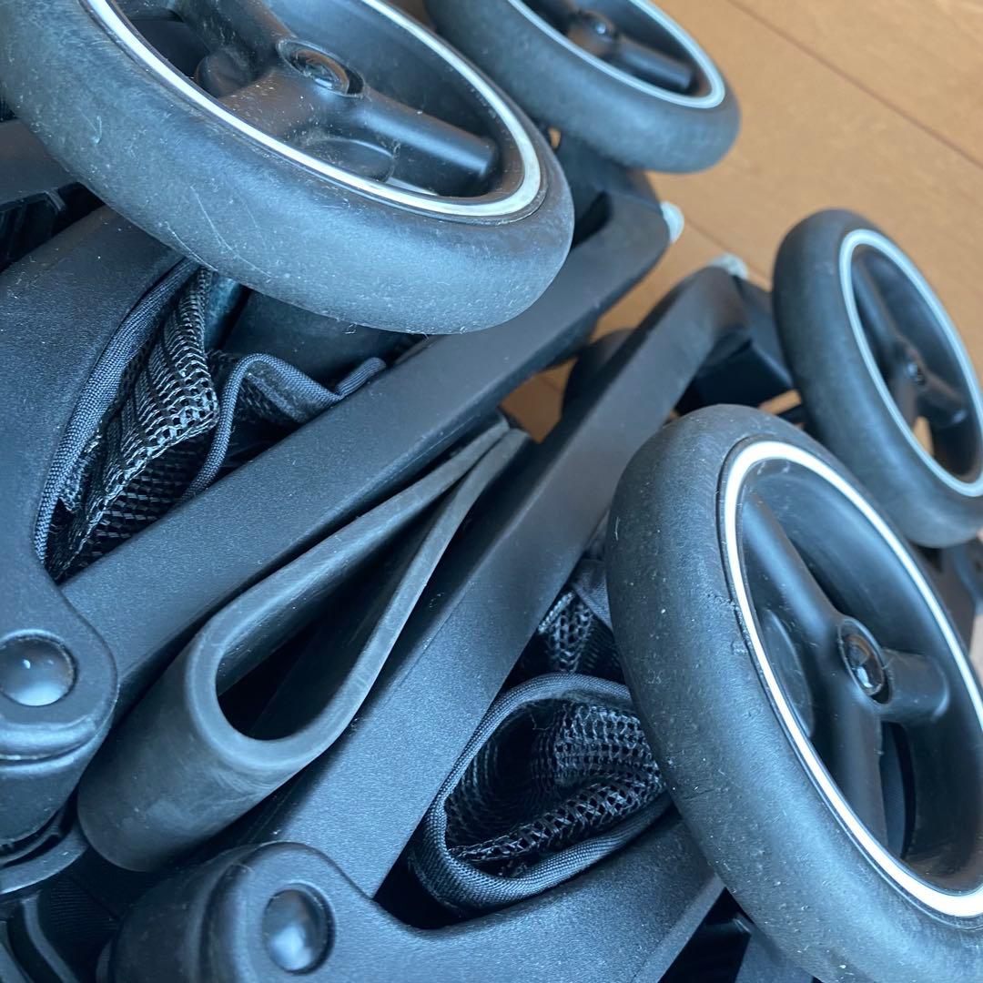 即日発送12/23まで　コンパクト　折りたたみ式ベビーカー ブラック　ポキット