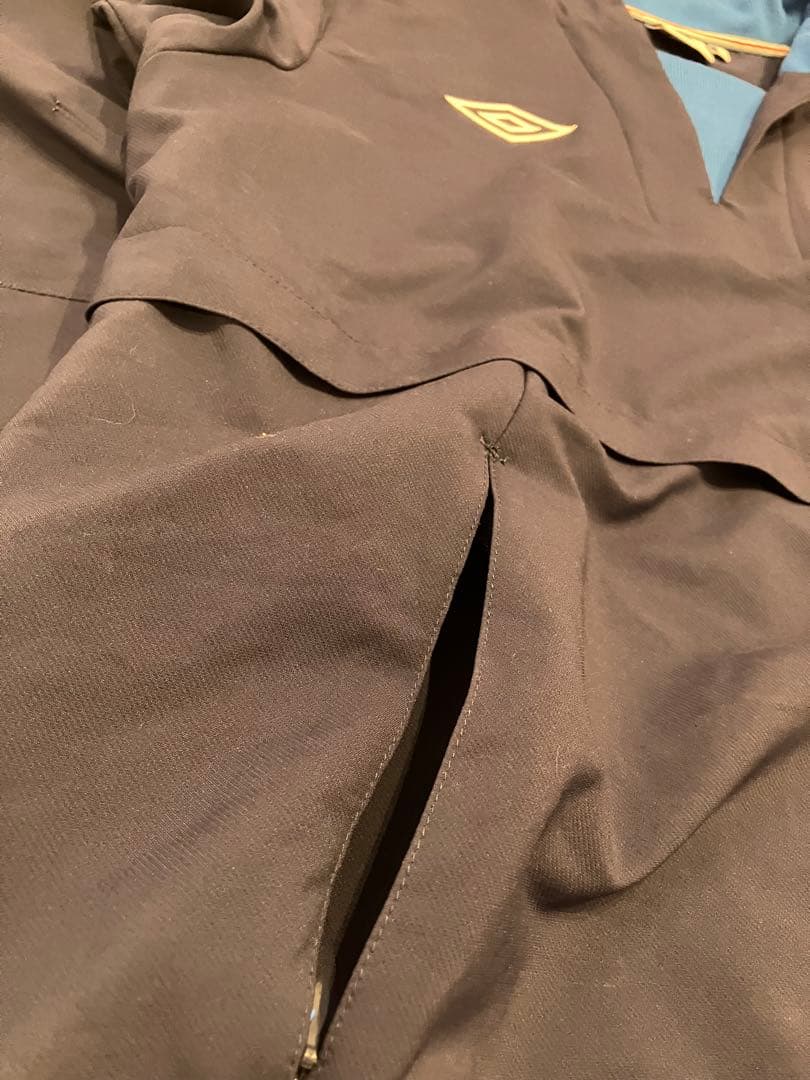 【美品】在原みゆ紀 UMBRO×イングランド代表/ドリルトップ/M