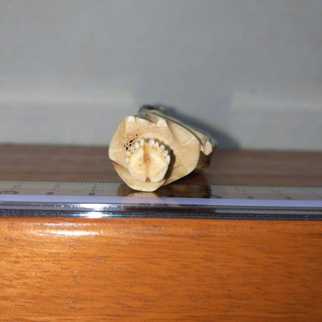 時代提物 根付 天然素材【瓢箪仙人】高さ約7.8cm 横幅約3.5cm 重34ｇ