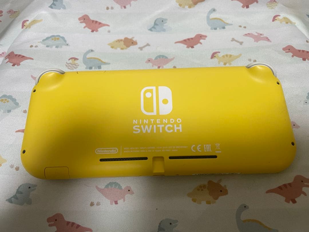 Switch ライト　本体　イエロー