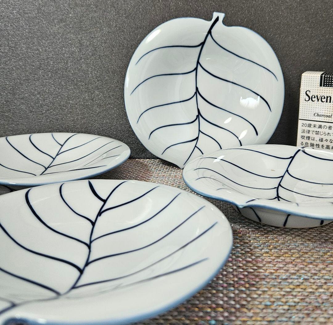 館林源右衛門 作　染付　葉形皿　5客 茶道具　茶器　菓子皿　 直径約15.2cm