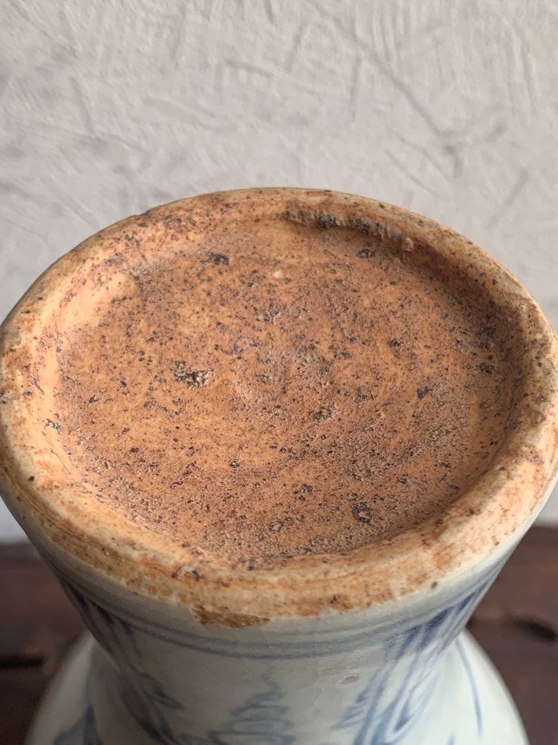 古渡、中国明時代早期染付(青花)花瓶(元箱付き)