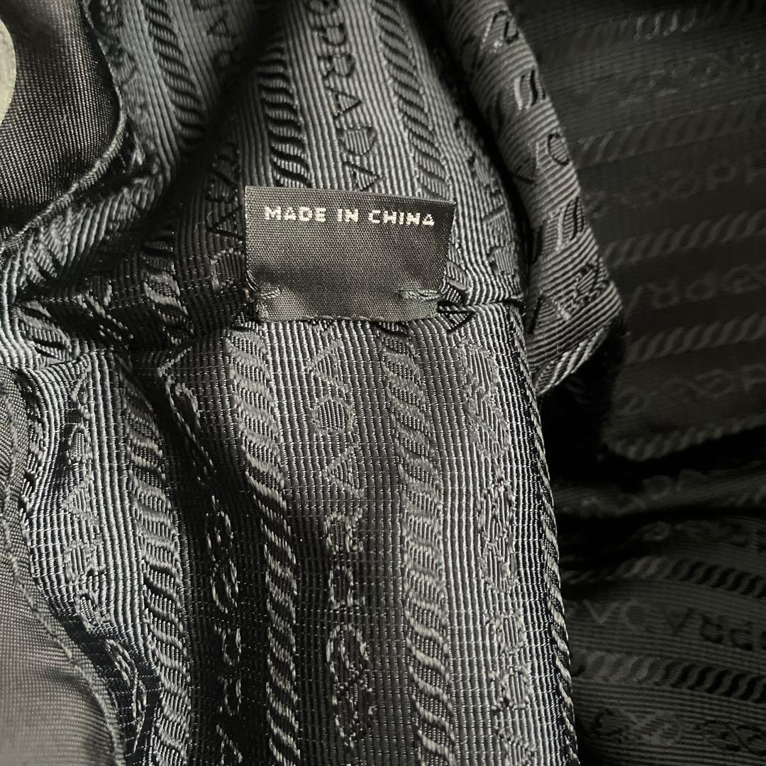 【匿名配送】PRADA プラダ　リュック　ブラック　1BZ005