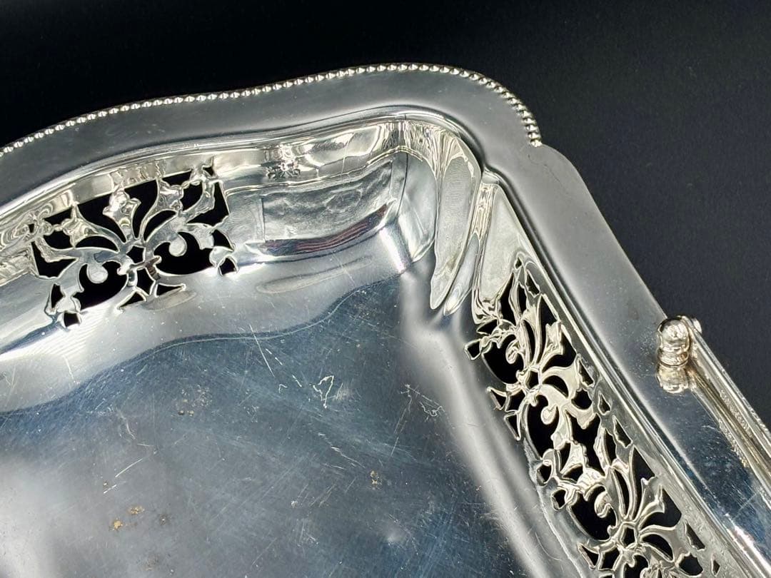 英国 アンティーク　銀メッキ　装飾バスケット　 ハンドル付き ヴィンテージ