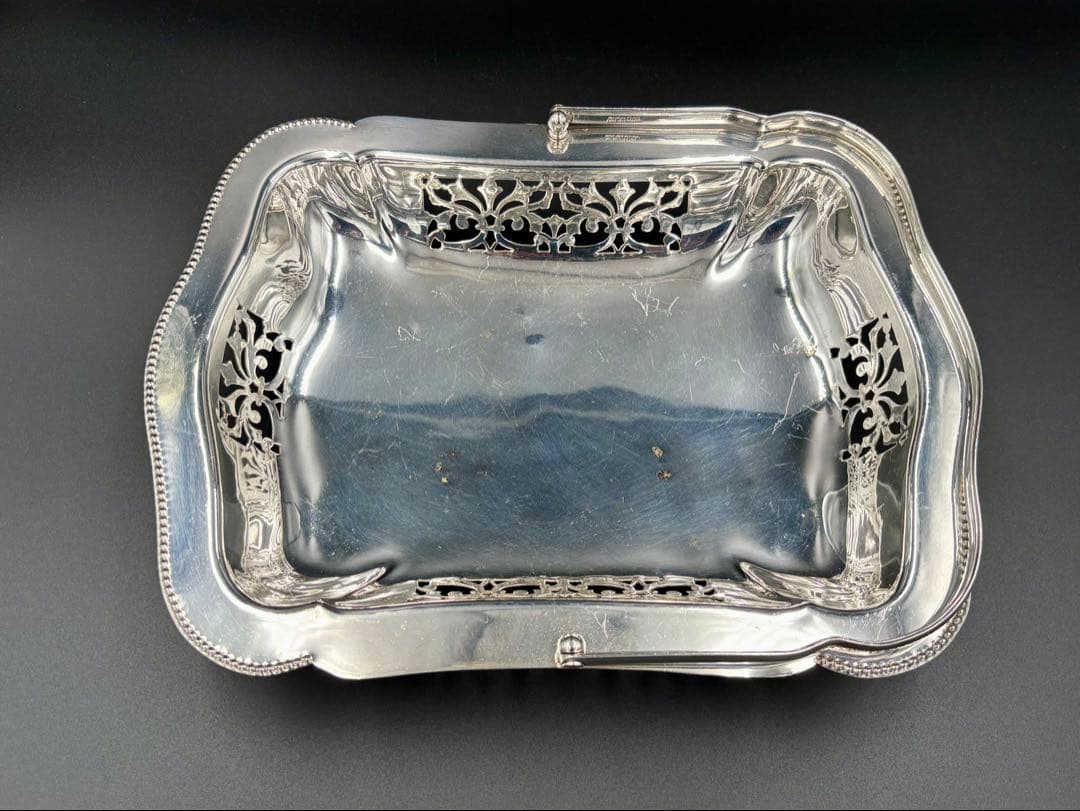 英国 アンティーク　銀メッキ　装飾バスケット　 ハンドル付き ヴィンテージ