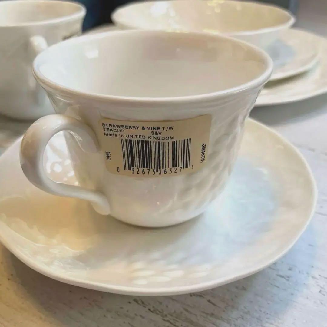 新品ブランド箱入り /ストロベリー＆バイン食器5点のペアセット