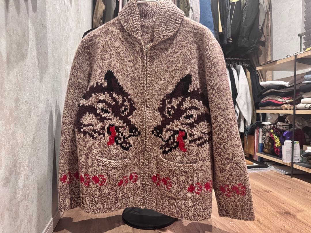 1950's ”WOLF PATTERN\