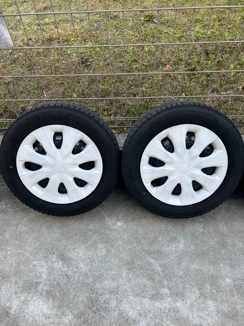 ブリヂストン　ブリザック　155/65r14 スタッドレスタイヤ　山有り　2本①