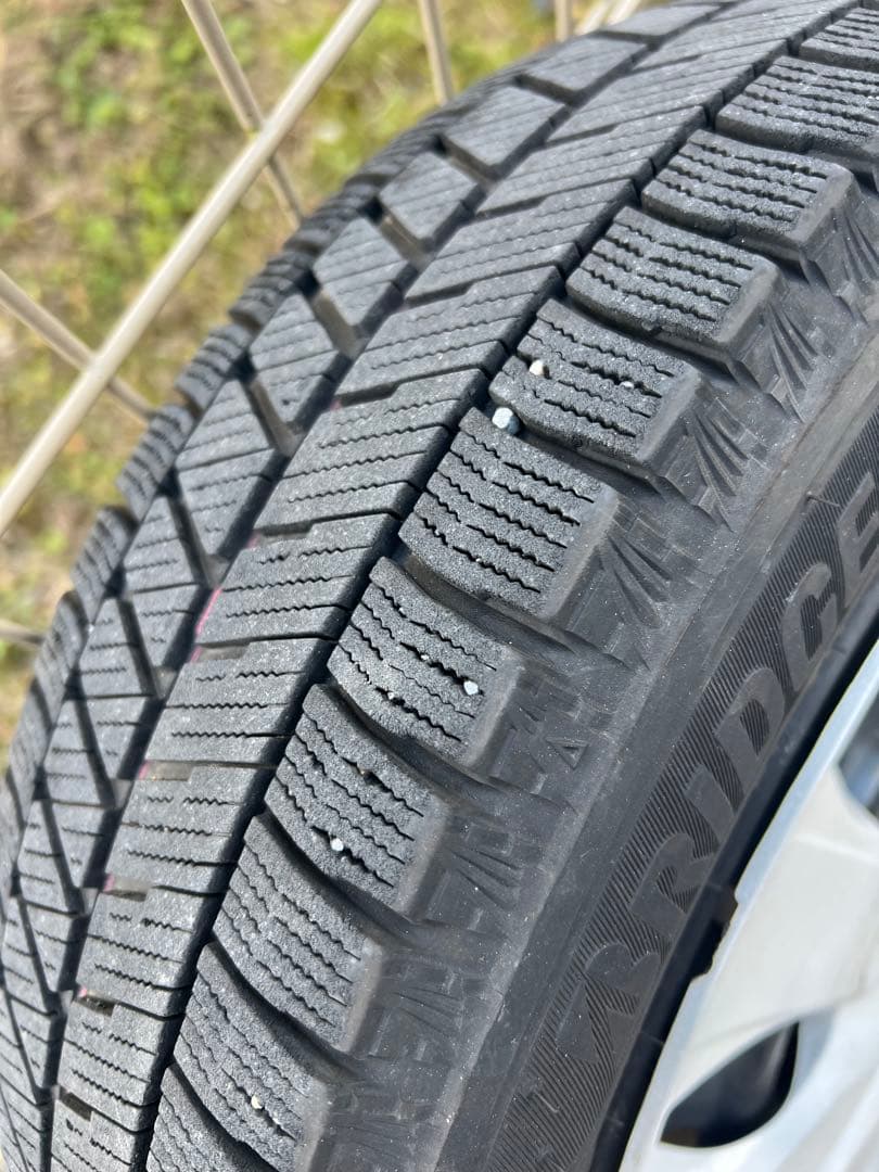 ブリヂストン　ブリザック　155/65r14 スタッドレスタイヤ　山有り　2本①