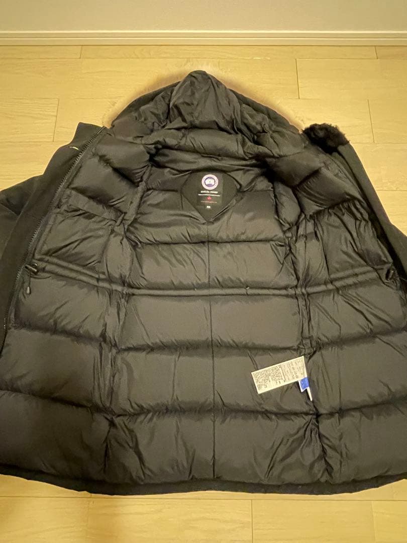 【お値下げ】★ カナダグース フードファー付きダウンジャケット ★