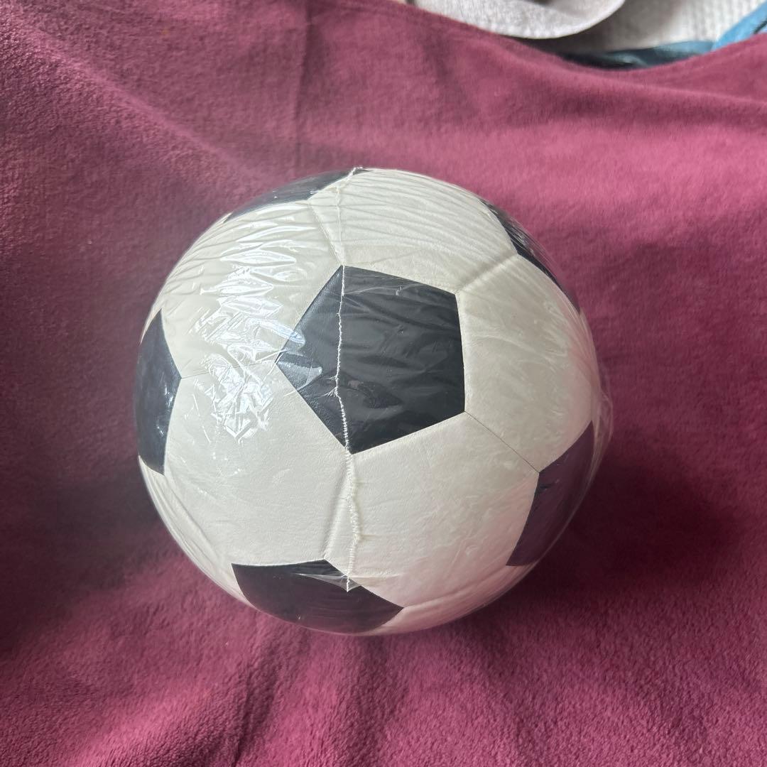 タンゴ　molten サッカーボール 公式 サイズ4 号　ワールドカップデザイン