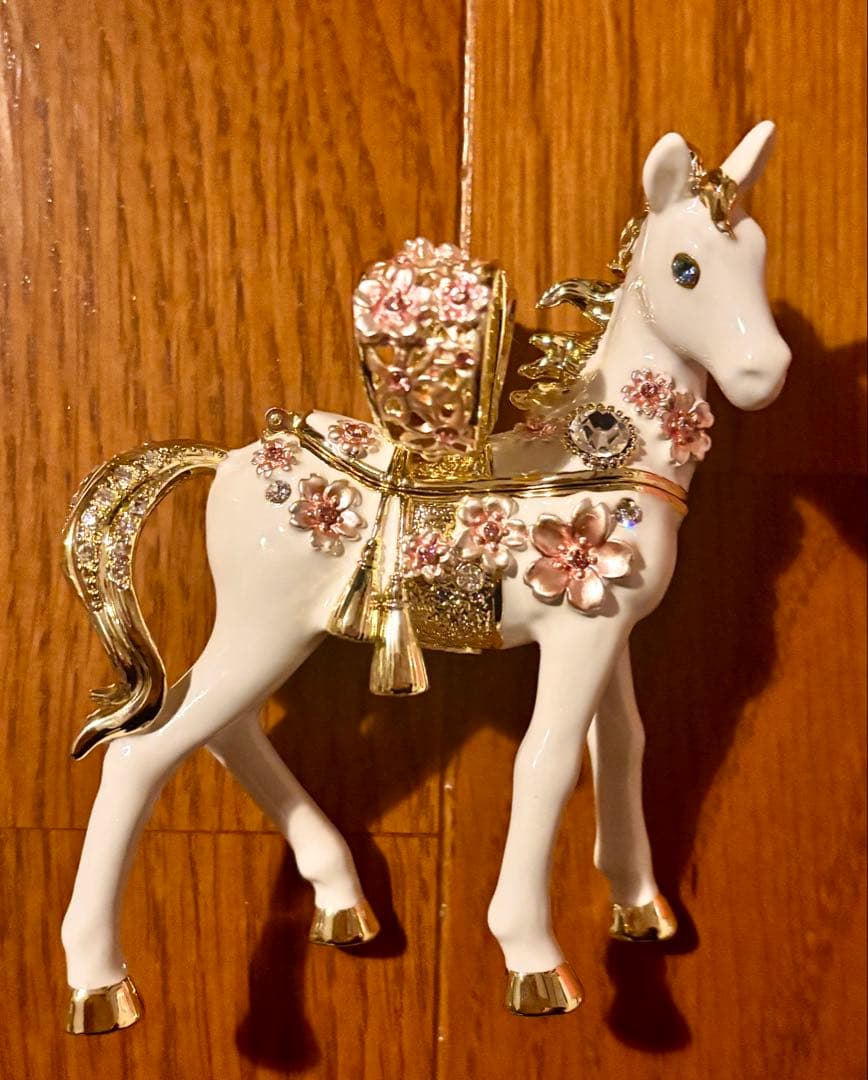 正規品 桜小馬 新品 東京銀座ピカルス 午年 馬 干支置物 桜 ピィアース