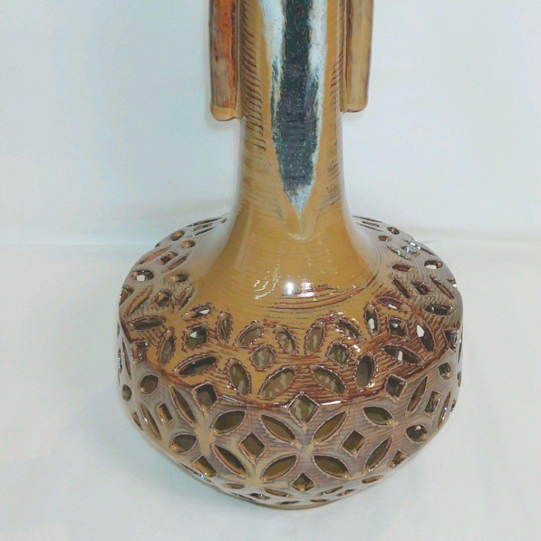 【茶道具】十五代 亀井味楽作　高取焼　七宝透花入