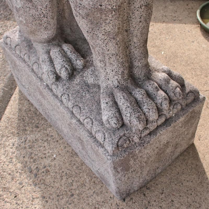 石像風グリフォン 樹脂製 神話の守護者が佇むガーデンオブジェ 143-212