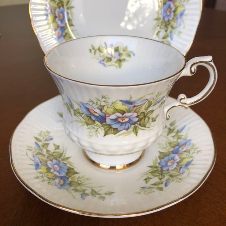 【英国ビンテージ】エリザベサン★ブルーフラワー★トリオ