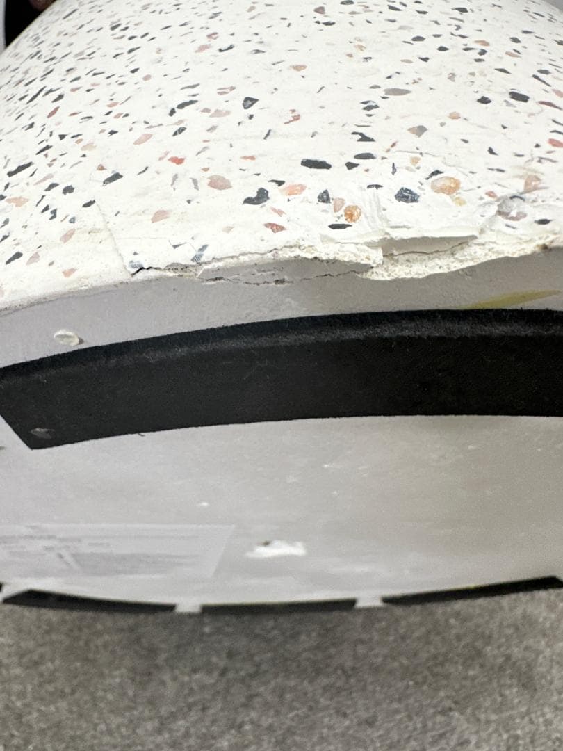 モーダエンカーサ■FUNGI60　コーヒーテーブル　テラゾー　シンプル　ミニマル