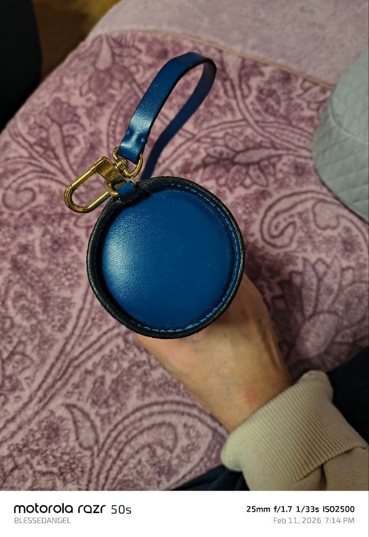 Louis Vuitton エピレザー クラッチバッグ 青