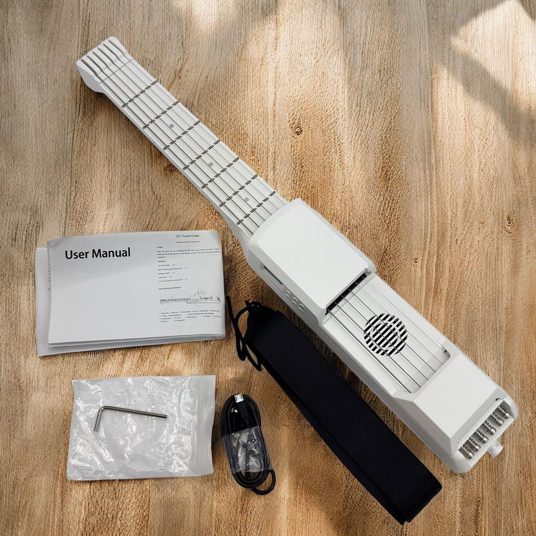 美品‼️USB充電スマート電子ギター スピーカー内蔵 ホワイト SG7