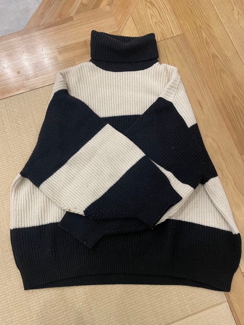 lad musicianオーバーサイズタートルネックセーター