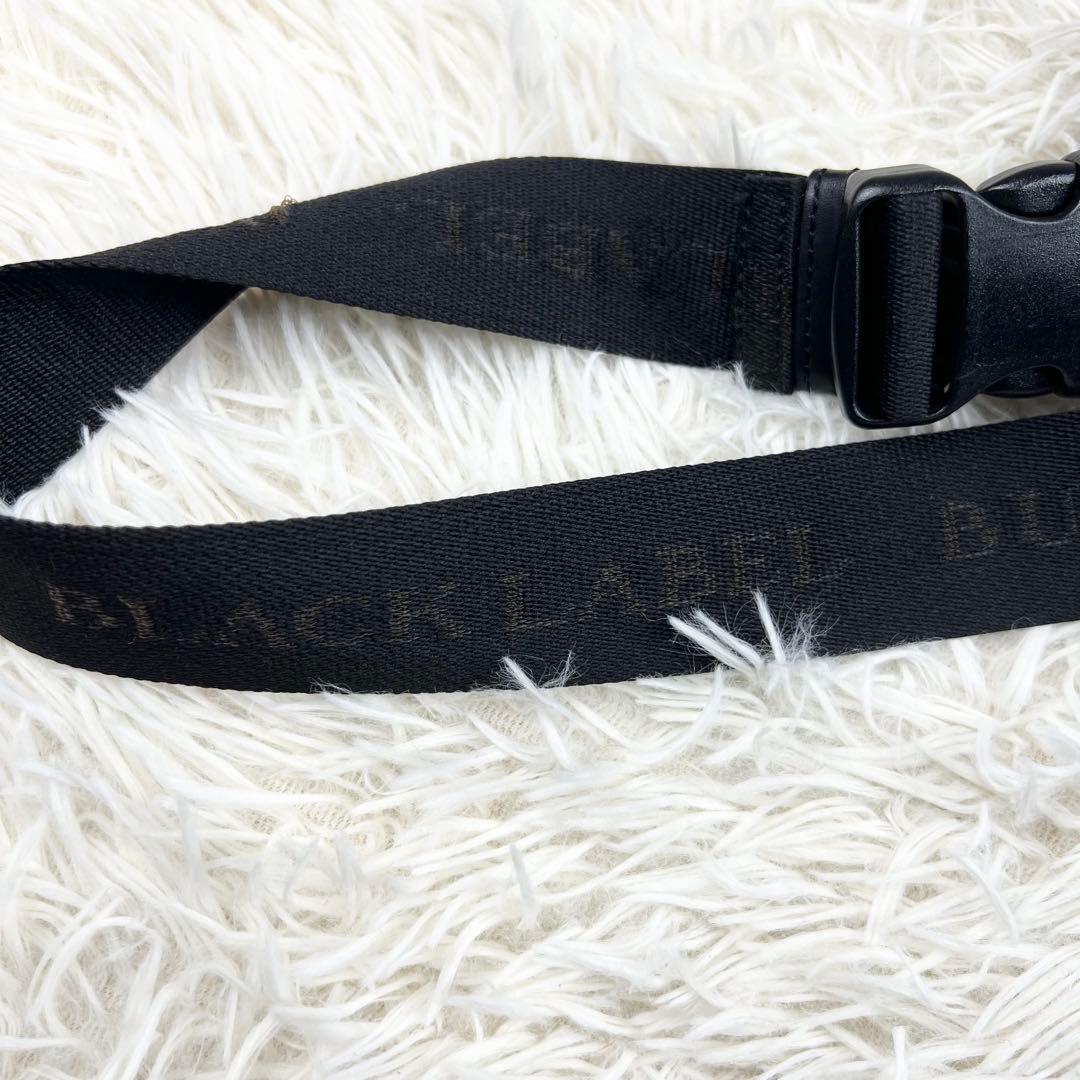 バーバリー ノバチェック　ボディバッグ　ショルダー 斜め掛け　Burberry