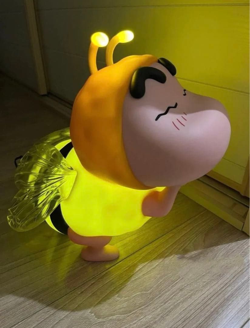 クレヨンしんちゃん フィギュア ミツバチ 蛍 はち　ホタルランプ　テーブルライト