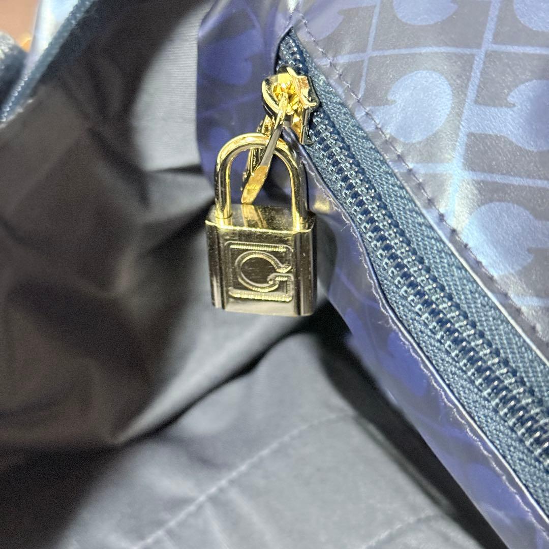 未使用✨ゲラルディーニ　ソフティ　ボストンバッグ　総柄　ネイビー　PVC 撥水