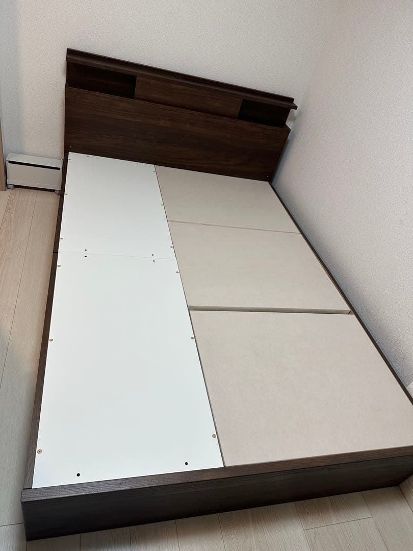 Hです！ニトリ ダブル ベッドフレーム