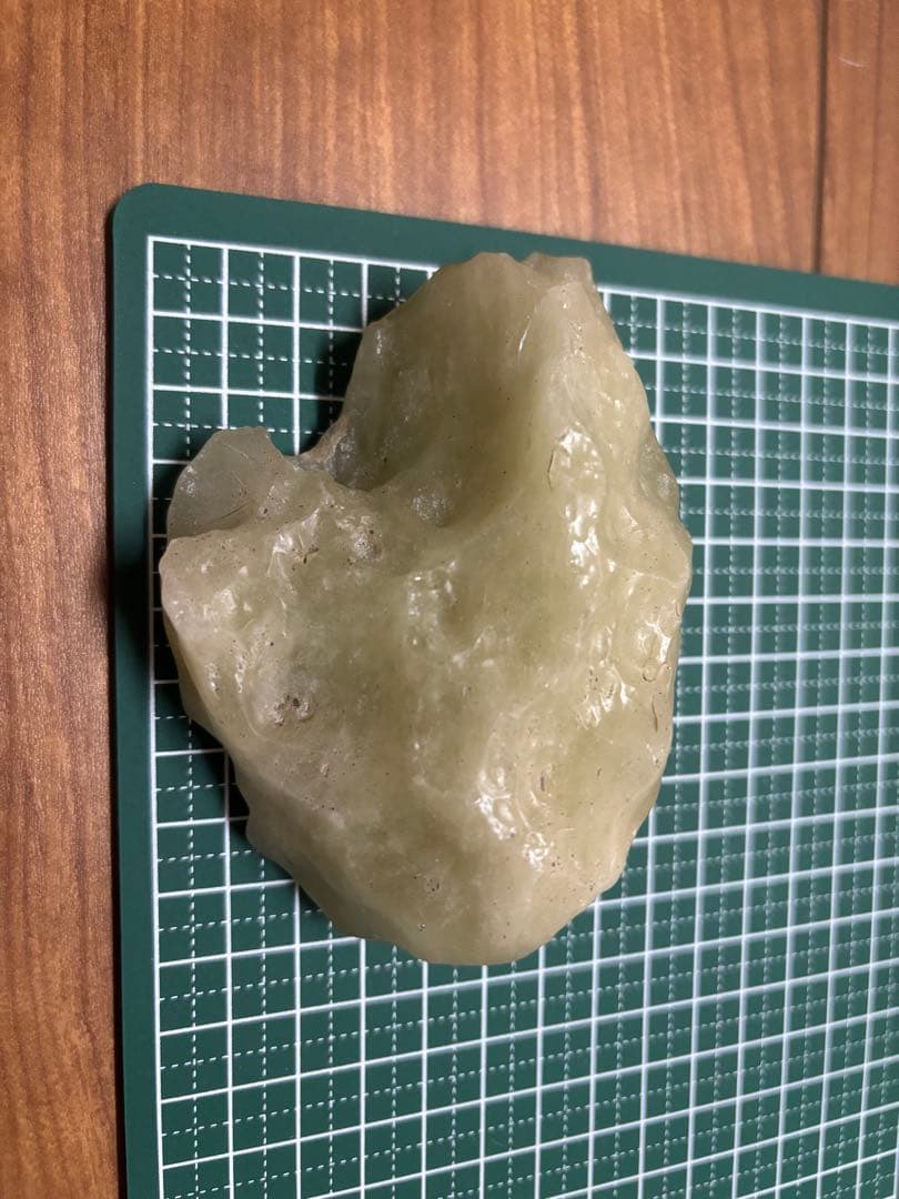 巨大 リビアングラス原石 222g