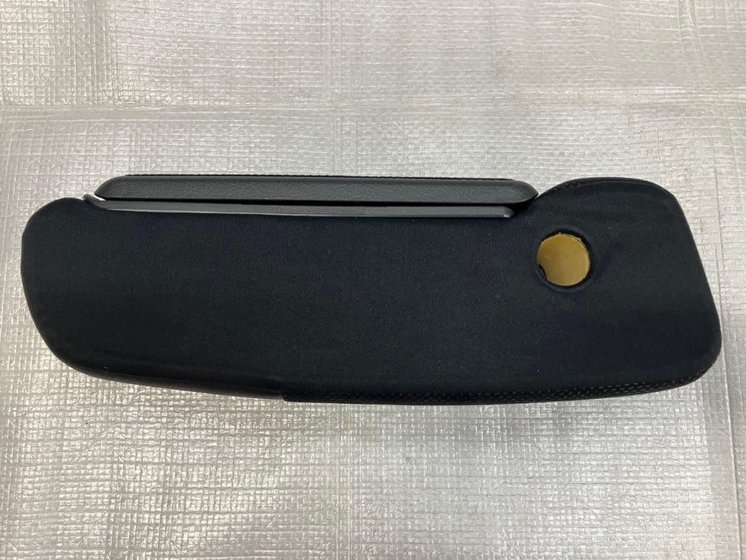 ♦︎ダイハツ★タントカスタムLA600S★純正アームレスト★レザー★