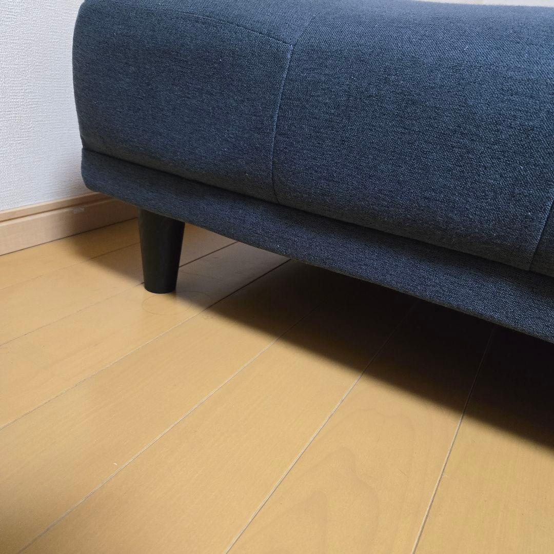 グレーのシンプルソファベッド