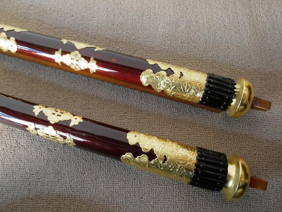 限定値下　収集品　最高級の大型仏壇用の大柱　梨地塗　本金メッキ手打金具　1596