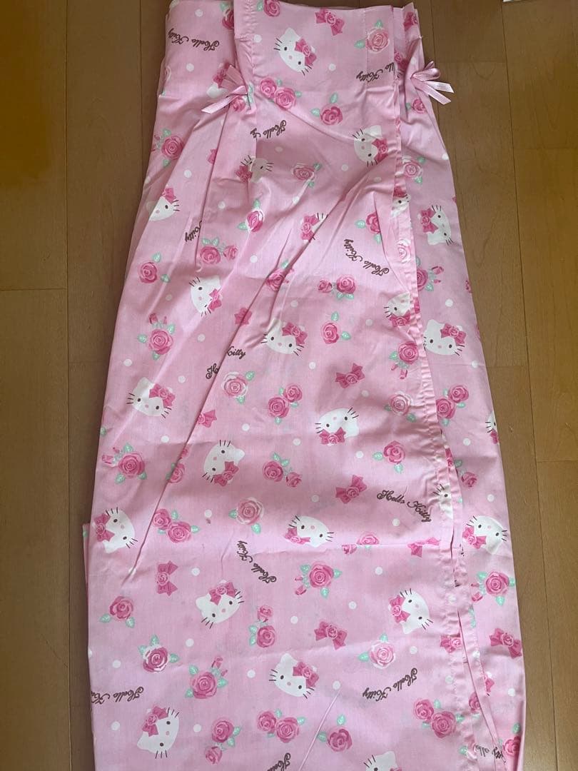 【レア未使用】ローズキティ　カーテン２枚