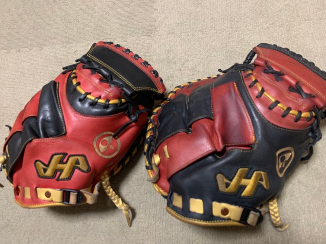 ハタケヤマ　M2 キャッチャーミット2個セット　展示会限定品