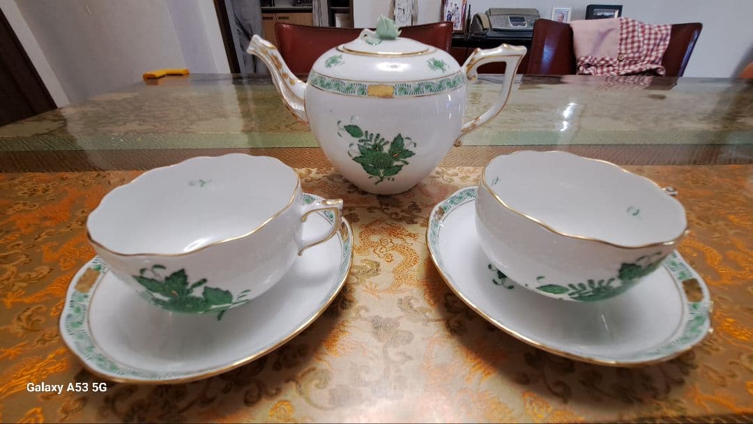 ヘレンドカップ2客とポットのセット