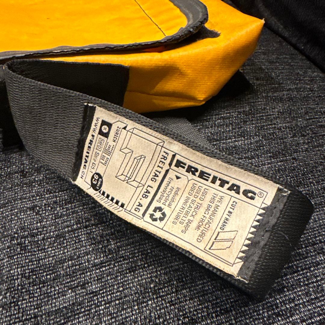 FREITAG フライターグ　イエロー