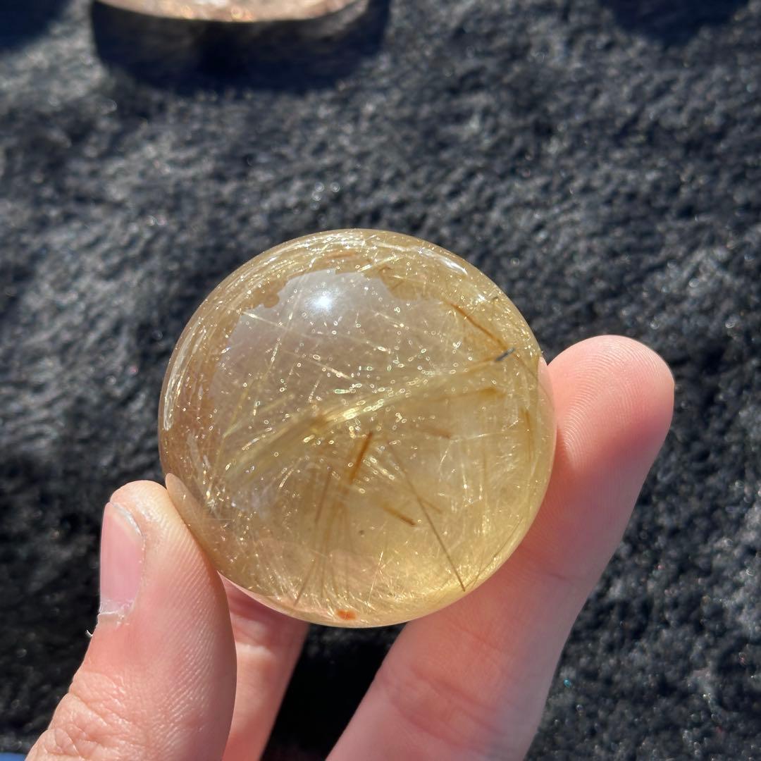 天然石ルチルクォーツのスフィア　丸玉　置物G.249
