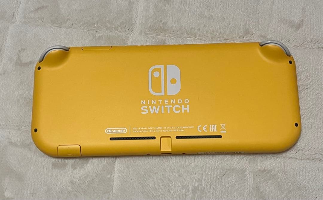 Nintendo Switch Lite イエロー 外箱付き