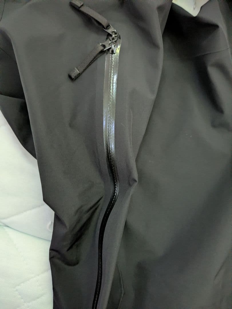 ジャケット・アウター ARC'TERYX BETA LT JACKET M