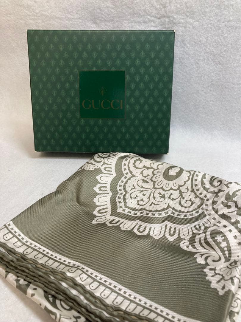 GUCCI シルク ペイズリー柄 ストール